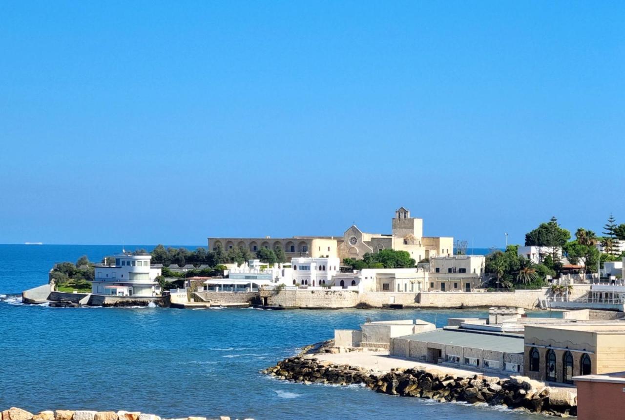 Casa Vacanze Cristoforo Colombo Holiday Trani Exterior foto