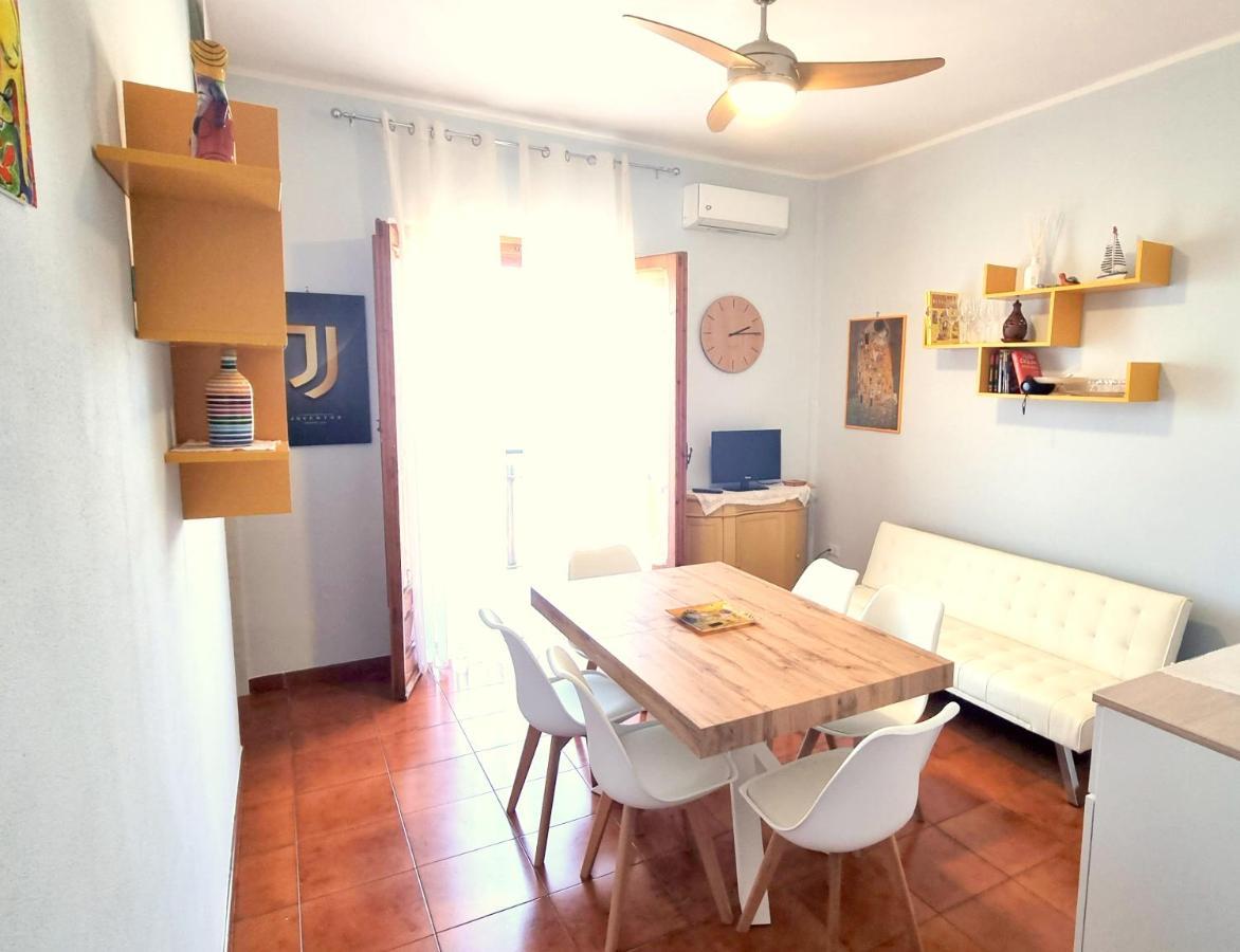 Casa Vacanze Cristoforo Colombo Holiday Trani Exterior foto