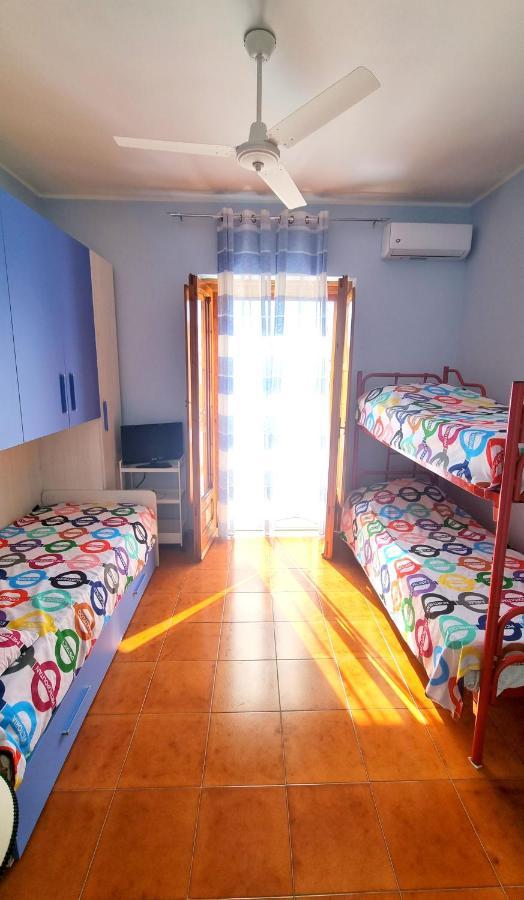 Casa Vacanze Cristoforo Colombo Holiday Trani Exterior foto