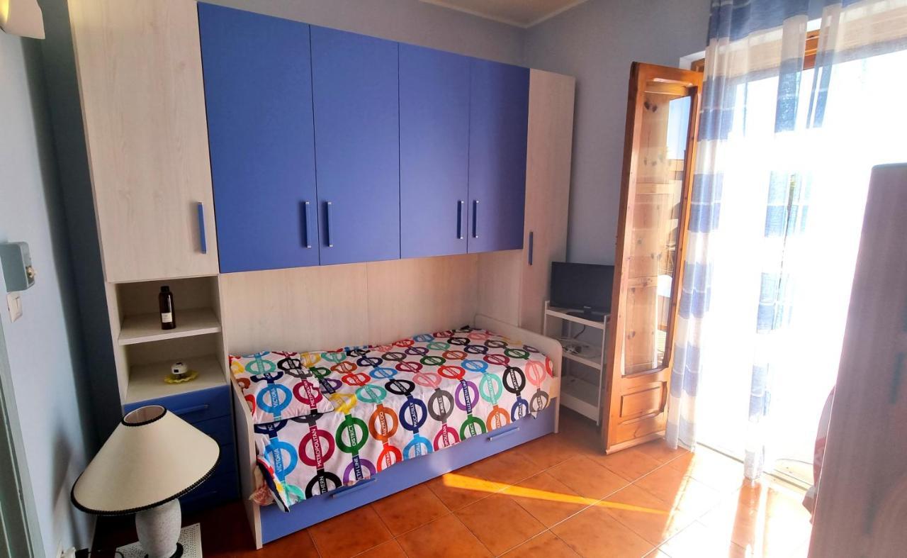 Casa Vacanze Cristoforo Colombo Holiday Trani Exterior foto
