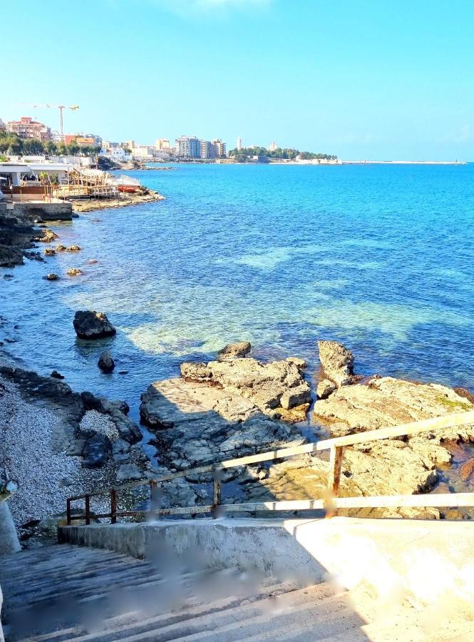Casa Vacanze Cristoforo Colombo Holiday Trani Exterior foto