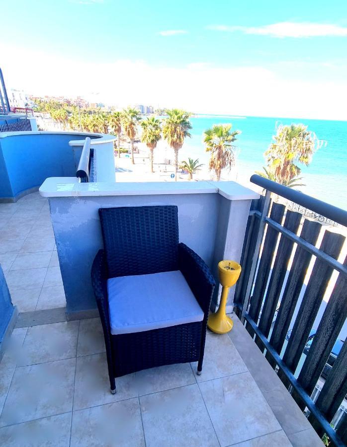 Casa Vacanze Cristoforo Colombo Holiday Trani Exterior foto
